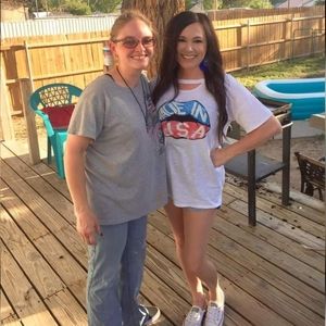 Promesa white USA lips Graphic Tee  M